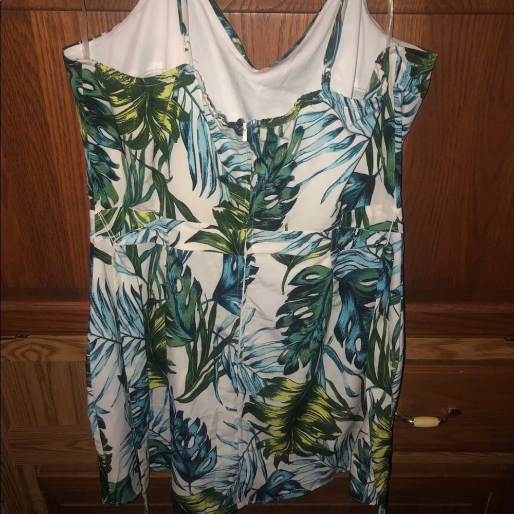 Romper - Picture 2 of 3